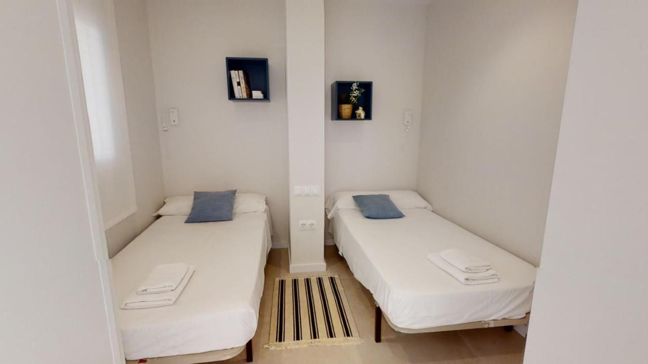 Paradise Windows Apartment อาลิกันเต ภายนอก รูปภาพ