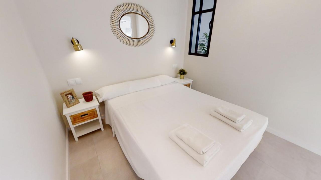 Paradise Windows Apartment อาลิกันเต ภายนอก รูปภาพ