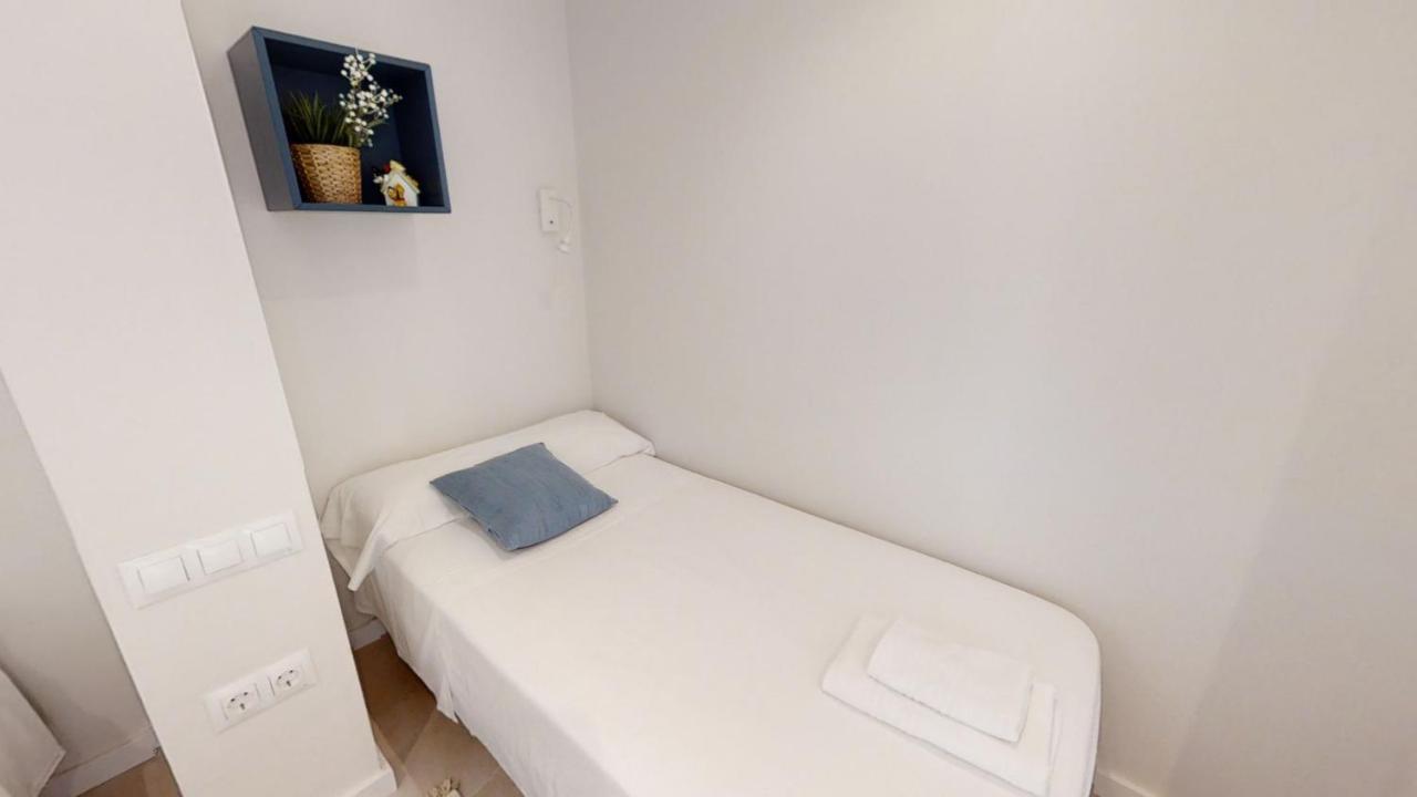 Paradise Windows Apartment อาลิกันเต ภายนอก รูปภาพ